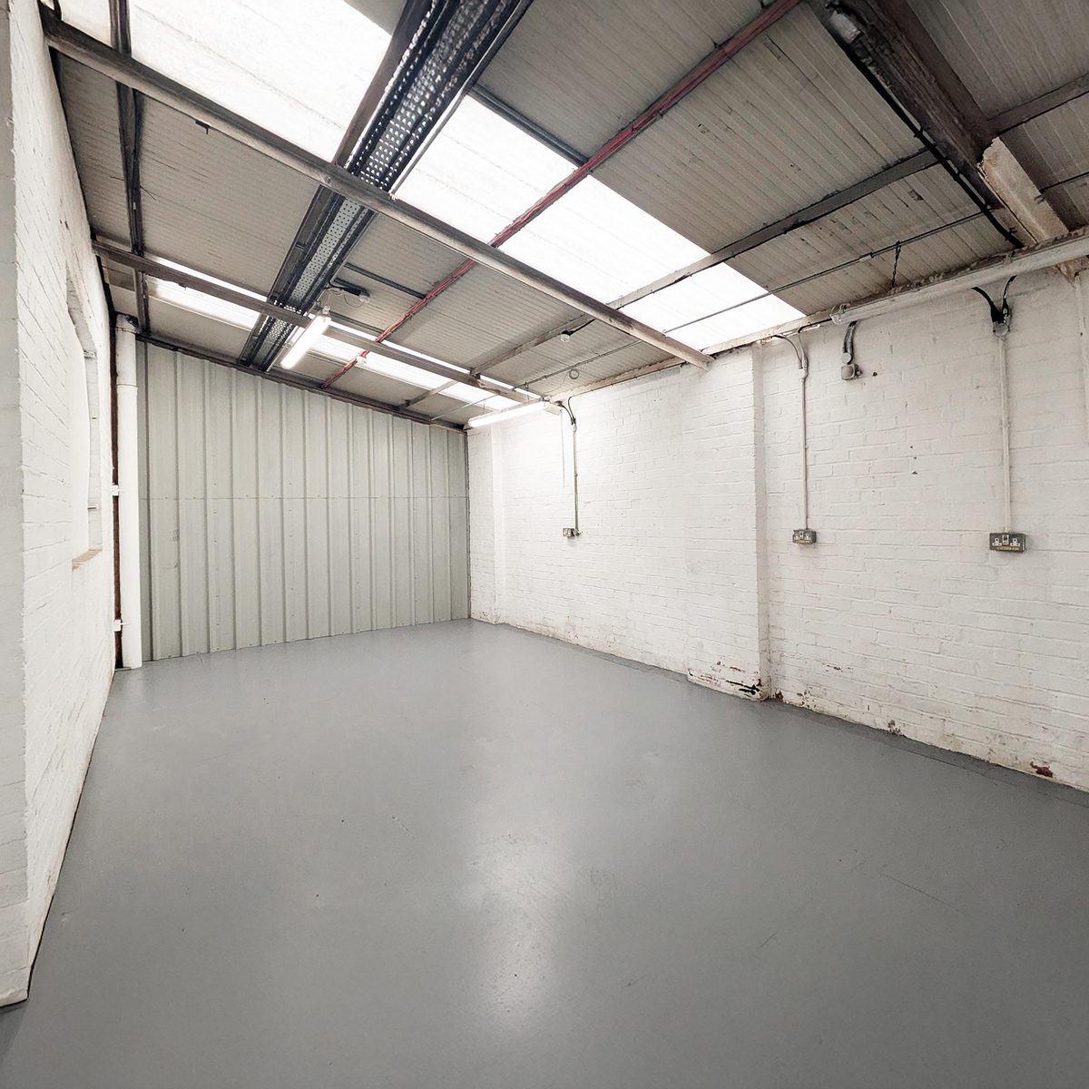 Large workshop unit at TheWorkstore Cradley Heath